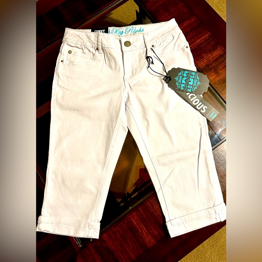 Rebel By Right White, skinny, curvy cuffed cut offs  PRICE DROP!!!!